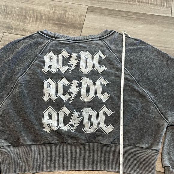 AC/DC Gray Cropped Sweatshirt - Picture 5 of 6